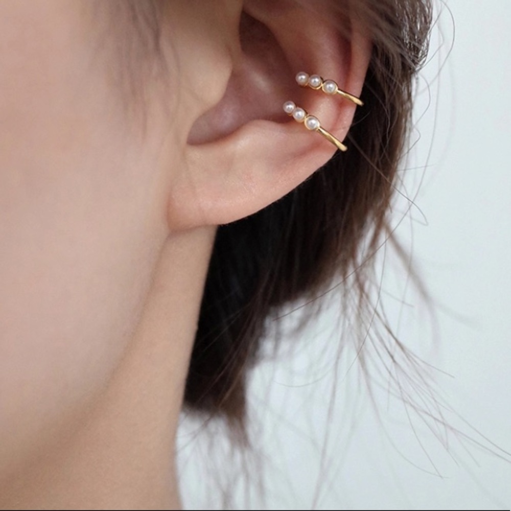 MIA ✨ Gold Pearl Ear Cuffs Dainty Minimalist - Picture 1 of 5